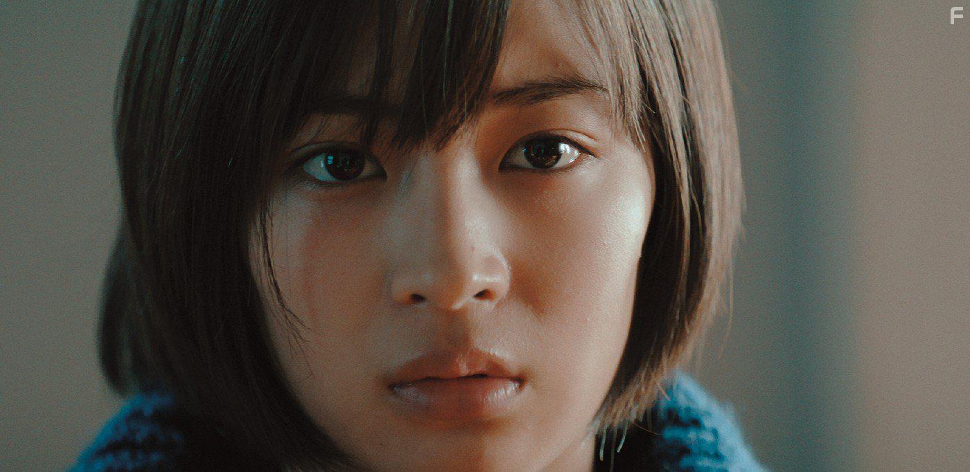 Suzu Hirose in Sandome no satsujin (2017)