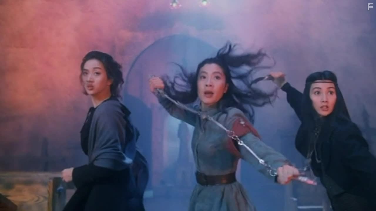 Michelle Yeoh, Maggie Cheung, and Anita Mui in Героическое трио (1993)
