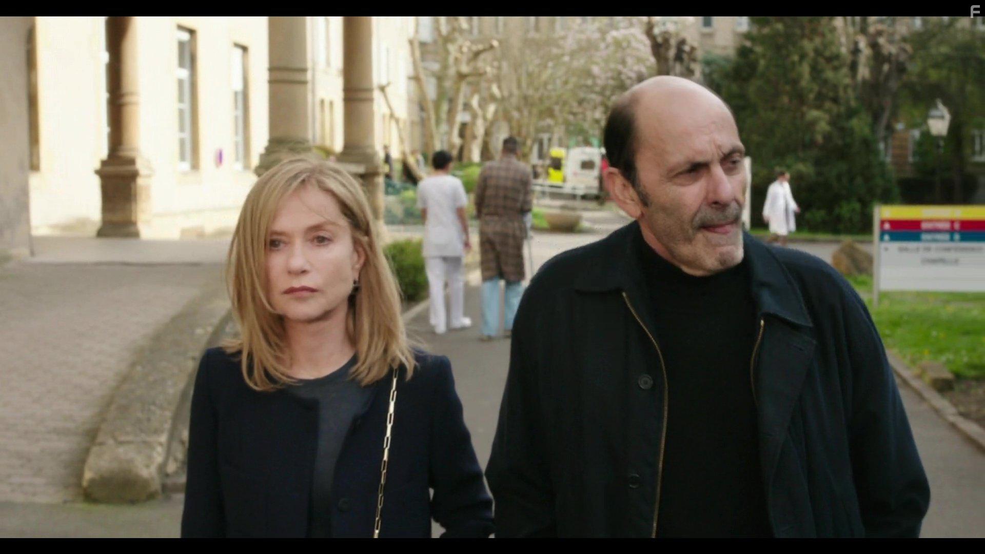 Isabelle Huppert and Jean-Pierre Bacri in Tout de suite maintenant (2016)