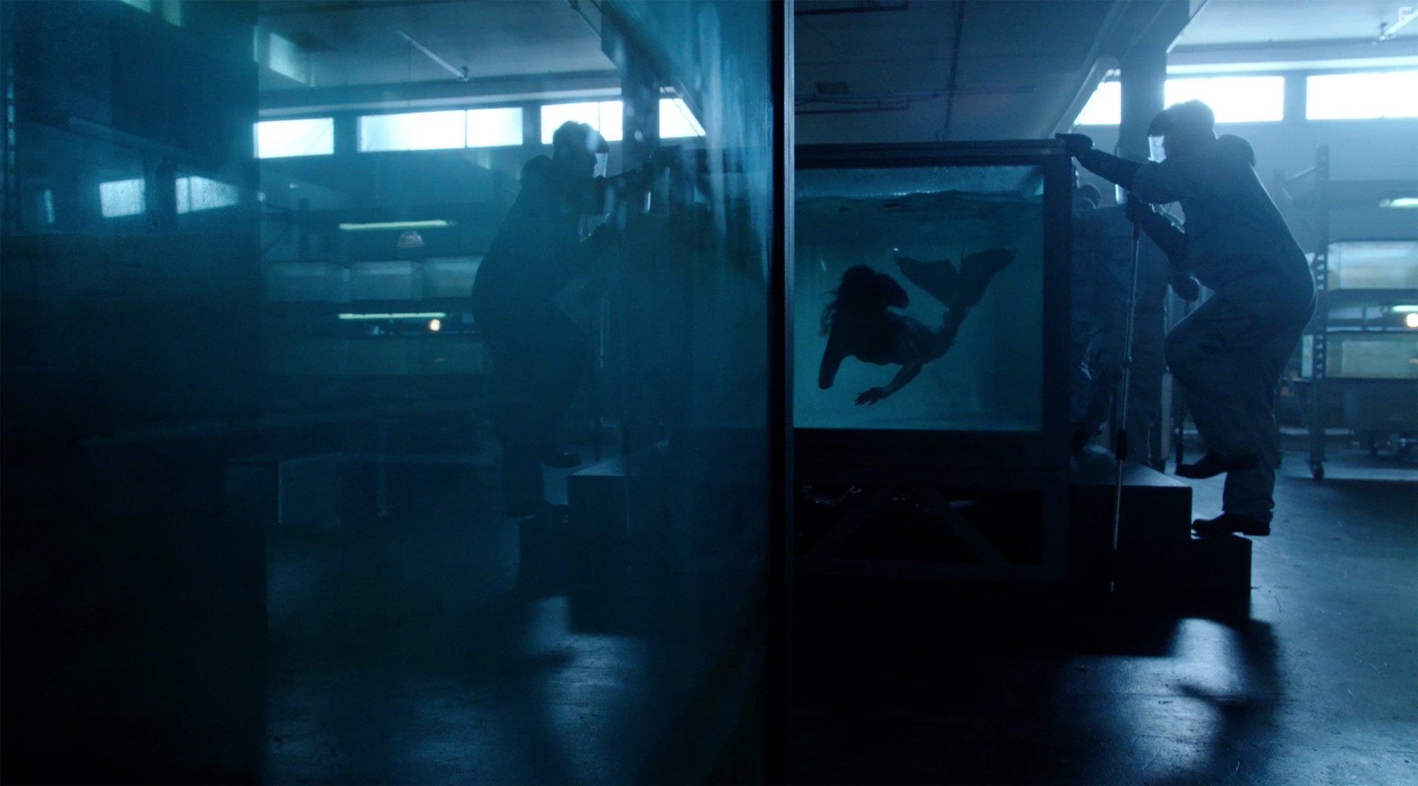 Sibongile Mlambo in Siren (2018)