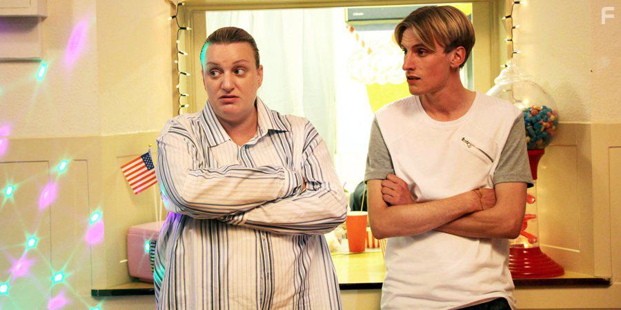 Daisy May Cooper and Charlie Cooper in This Country (2017)