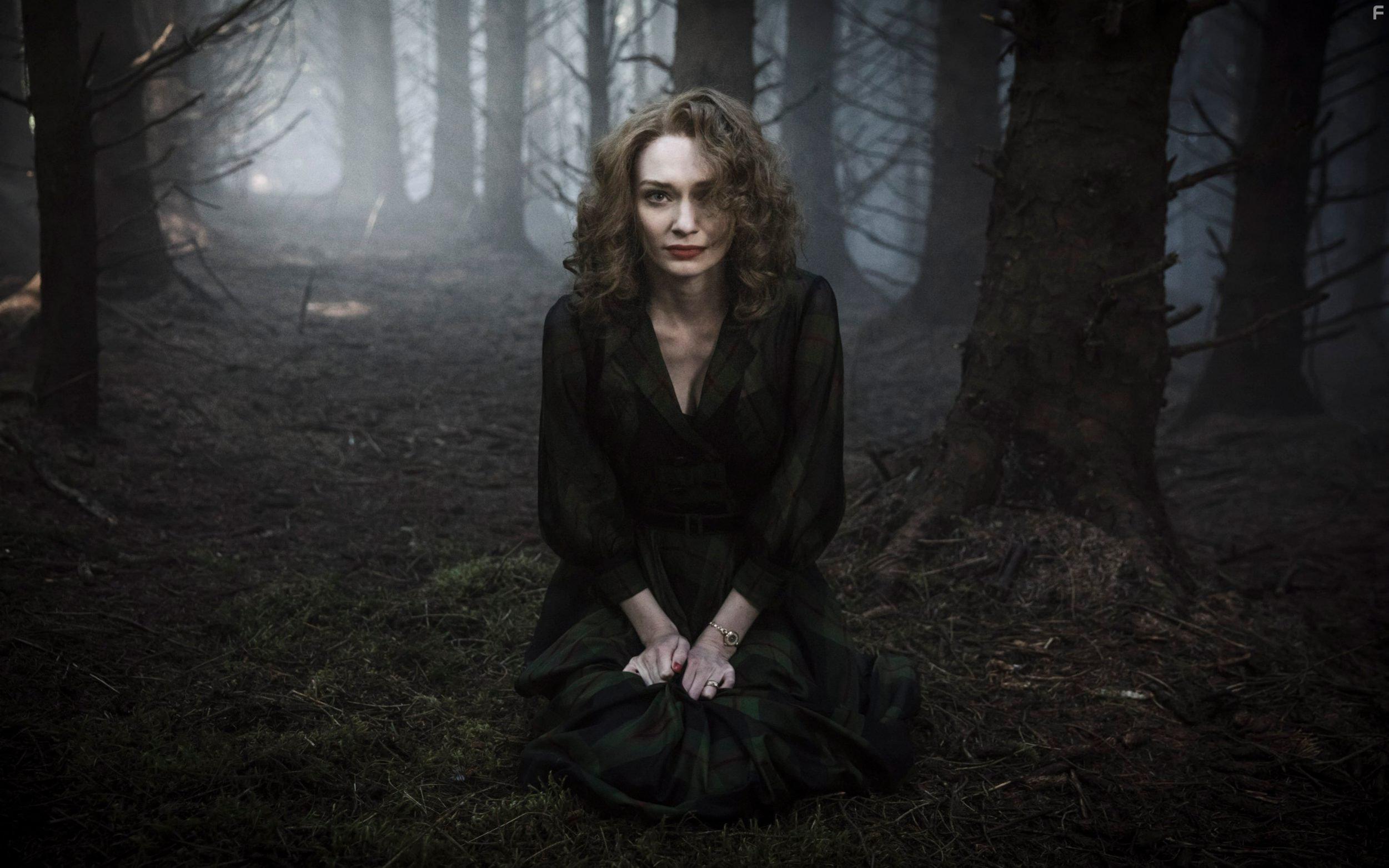 Eleanor Tomlinson in Ordeal by Innocence (2018)