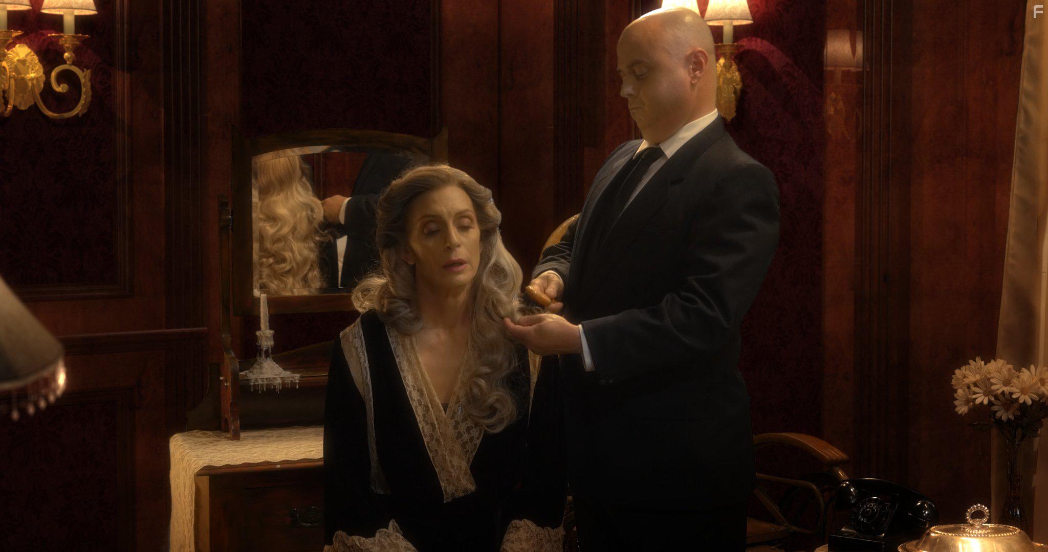 Jordana Capra and Mark Teich in Trouble Is My Business (2018)