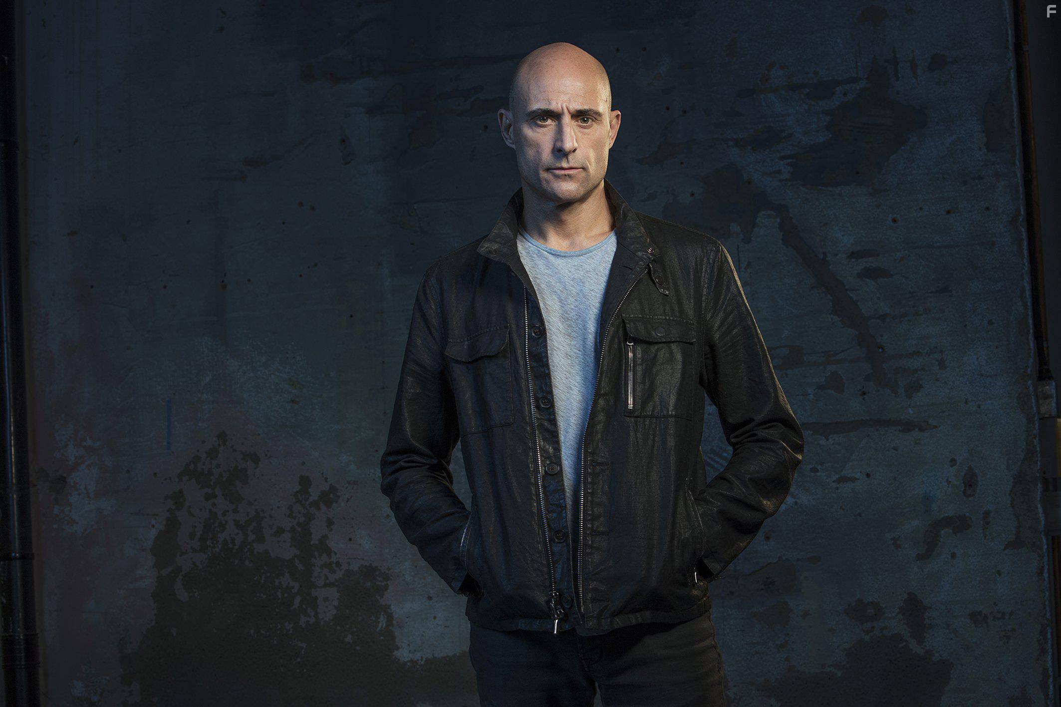 Mark Strong in Deep State (2018)