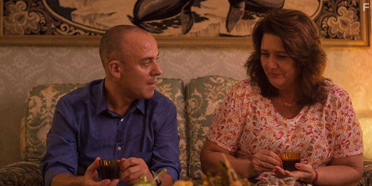 Javier Gutirrez and Adelfa Calvo in El autor (2017)