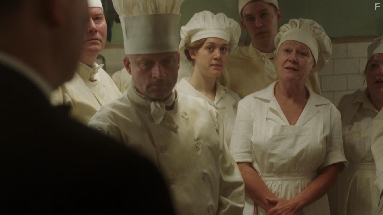 Anna Bjelkerud, Jimmy Lindstrm, and Malin Persson in Vr tid r nu (2017)