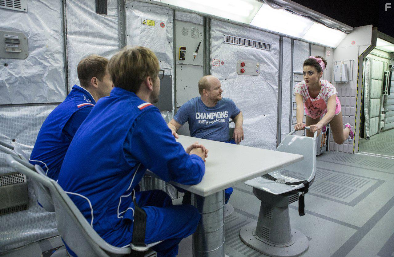 David Novotn and Eva Josefkov in Kosmo (2016)