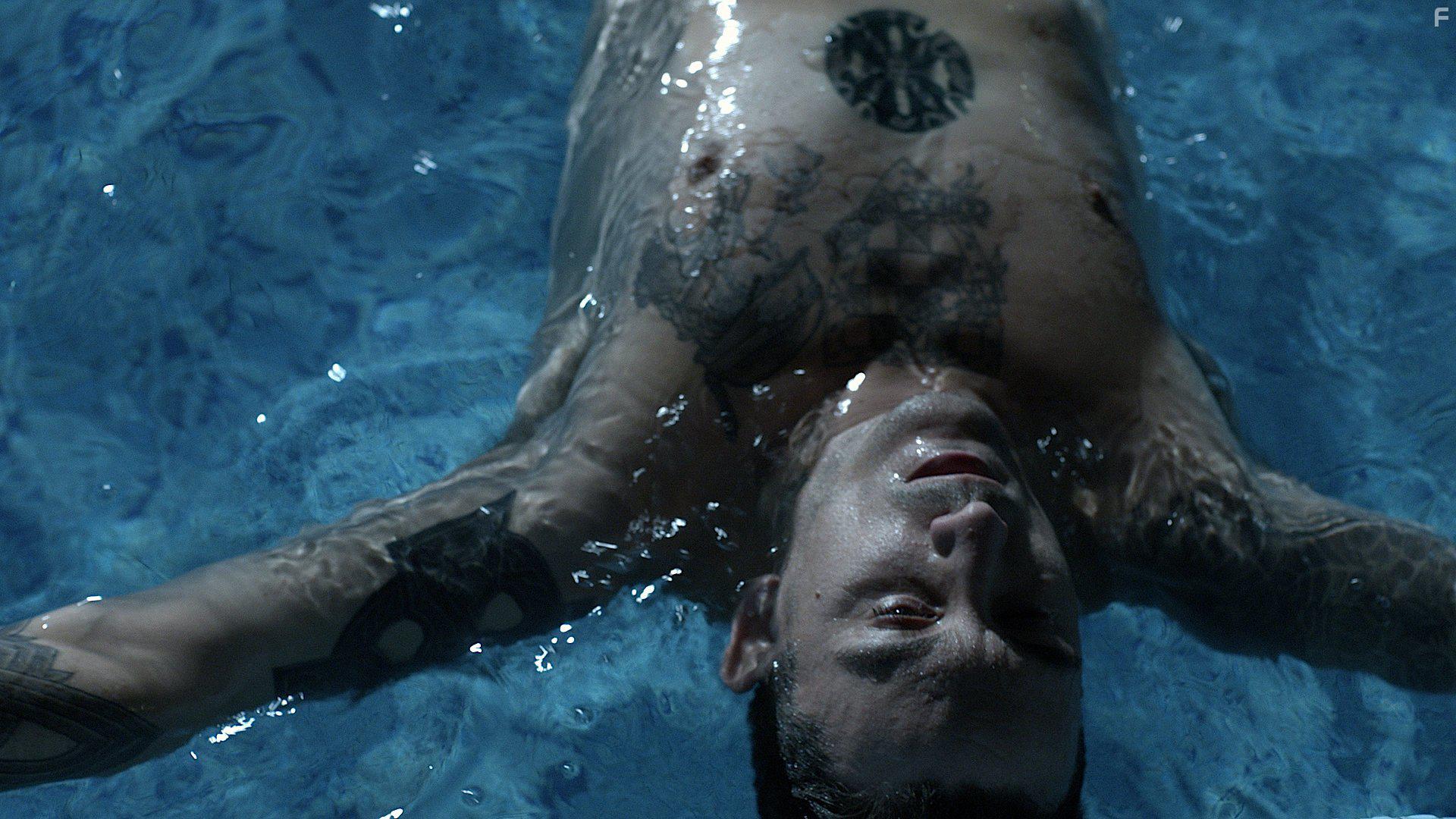 Ti mene nosis (2015)