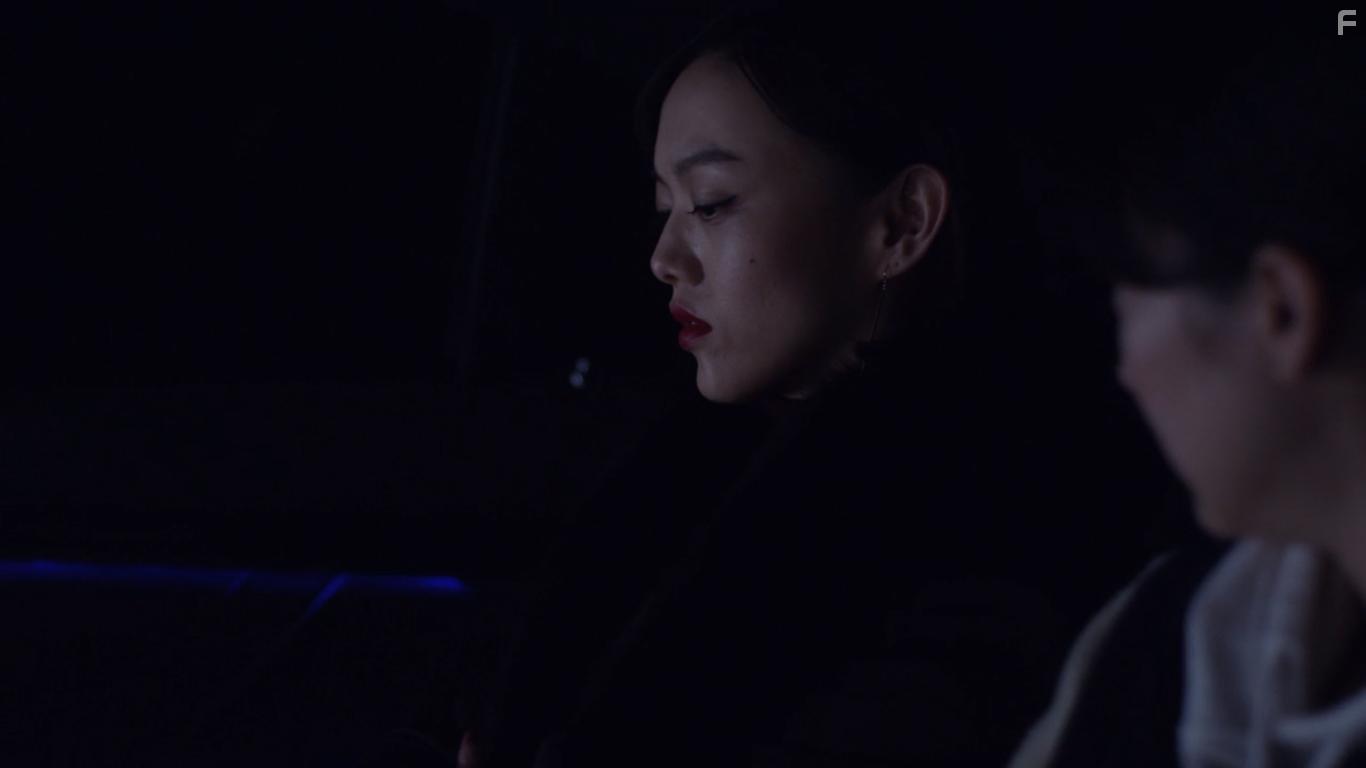 Rila Fukushima and Rena Takeda in 1,000,000 yen no Onnatachi (2017)