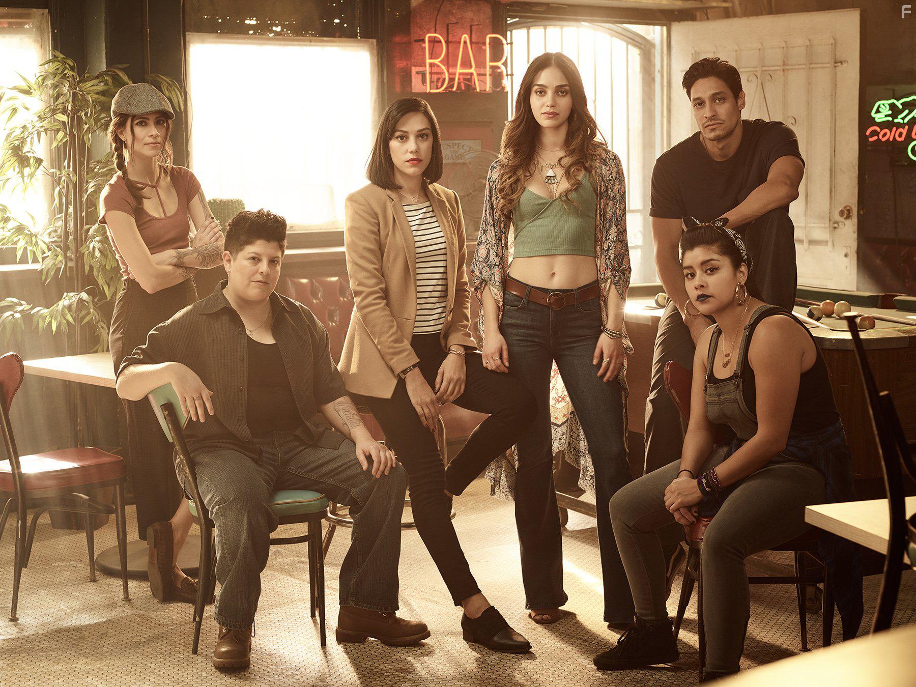 Maria-Elena Laas, Chelsea Rendon, Ser Anzoategui, Mishel Prada, Carlos Miranda, and Melissa Barrera in Vida (2018)