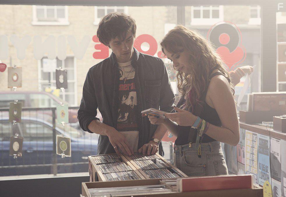 Josh Whitehouse and Freya Mavor in Modern Life Is Rubbish (2017)