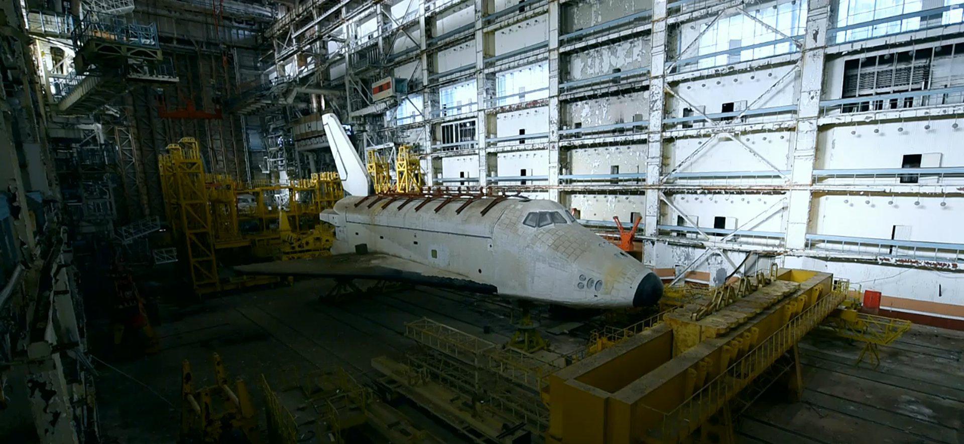 URBEX: Enter at Your Own Risk (2016)