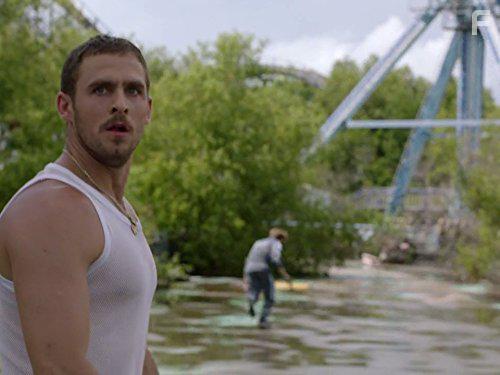 Jack Kesy and Paul Mann in Claws (2017)