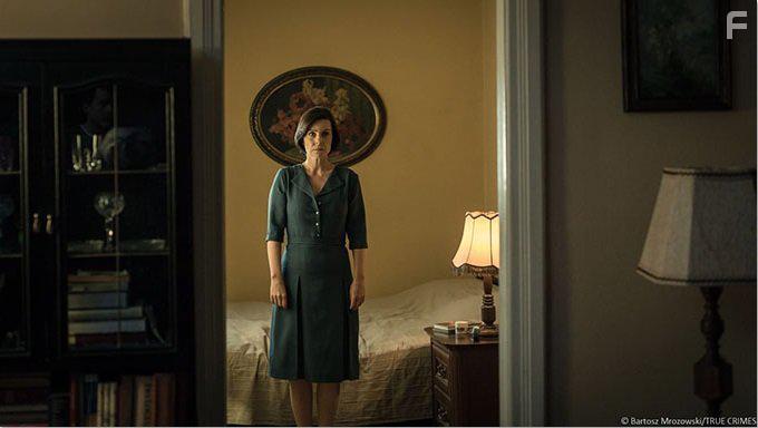 Agata Kulesza in True Crimes (2016)