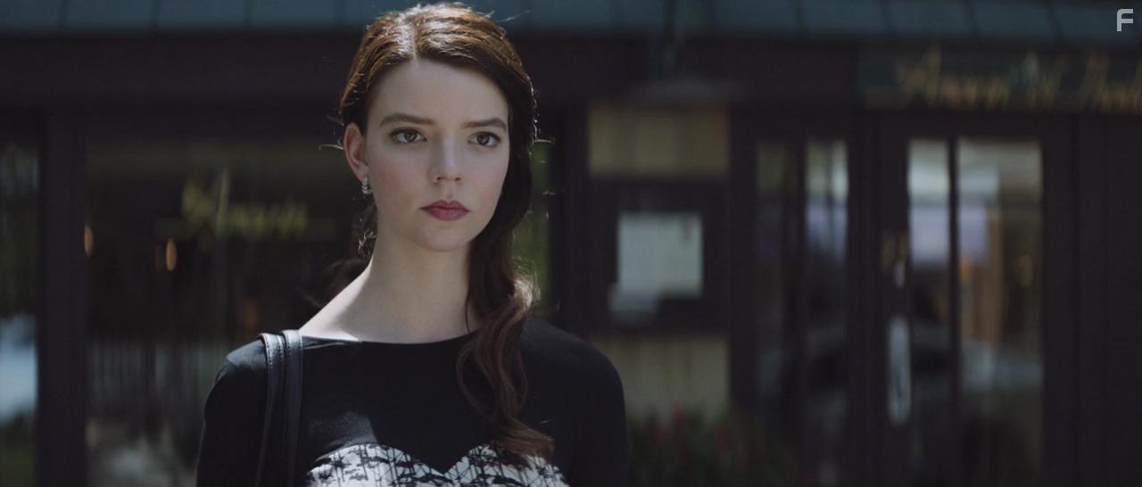 Anya Taylor-Joy in Thoroughbreds (2017)