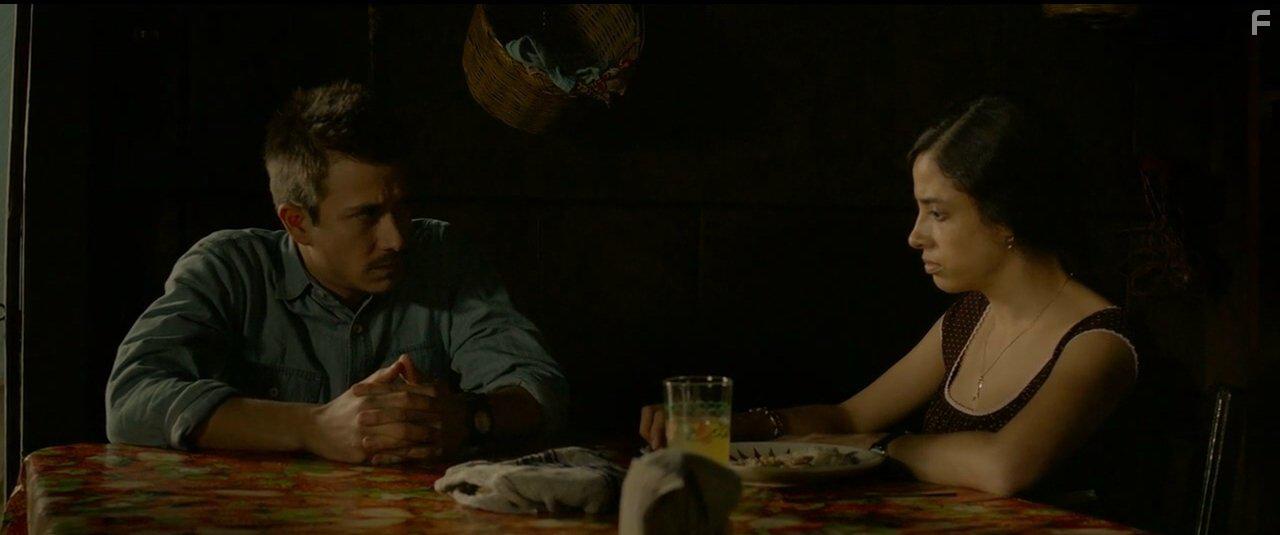 Fernando lvarez Rebeil and Ftima Molina in Sueo en otro idioma (2017)