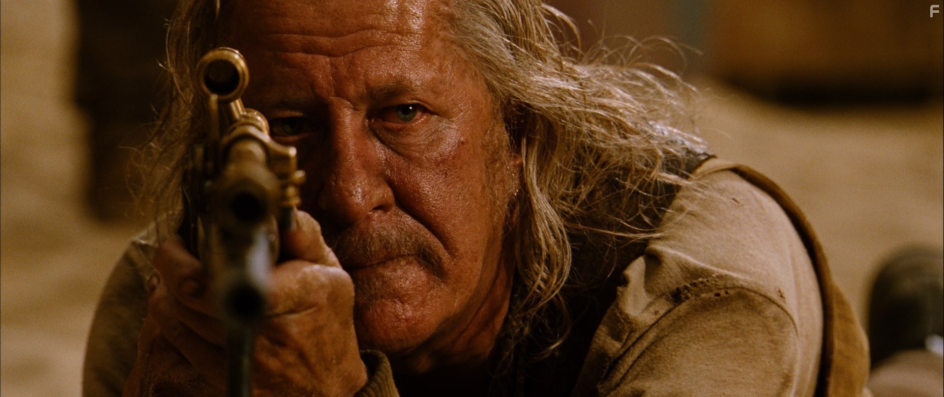 Geoffrey Rush in Путь воина (2010)