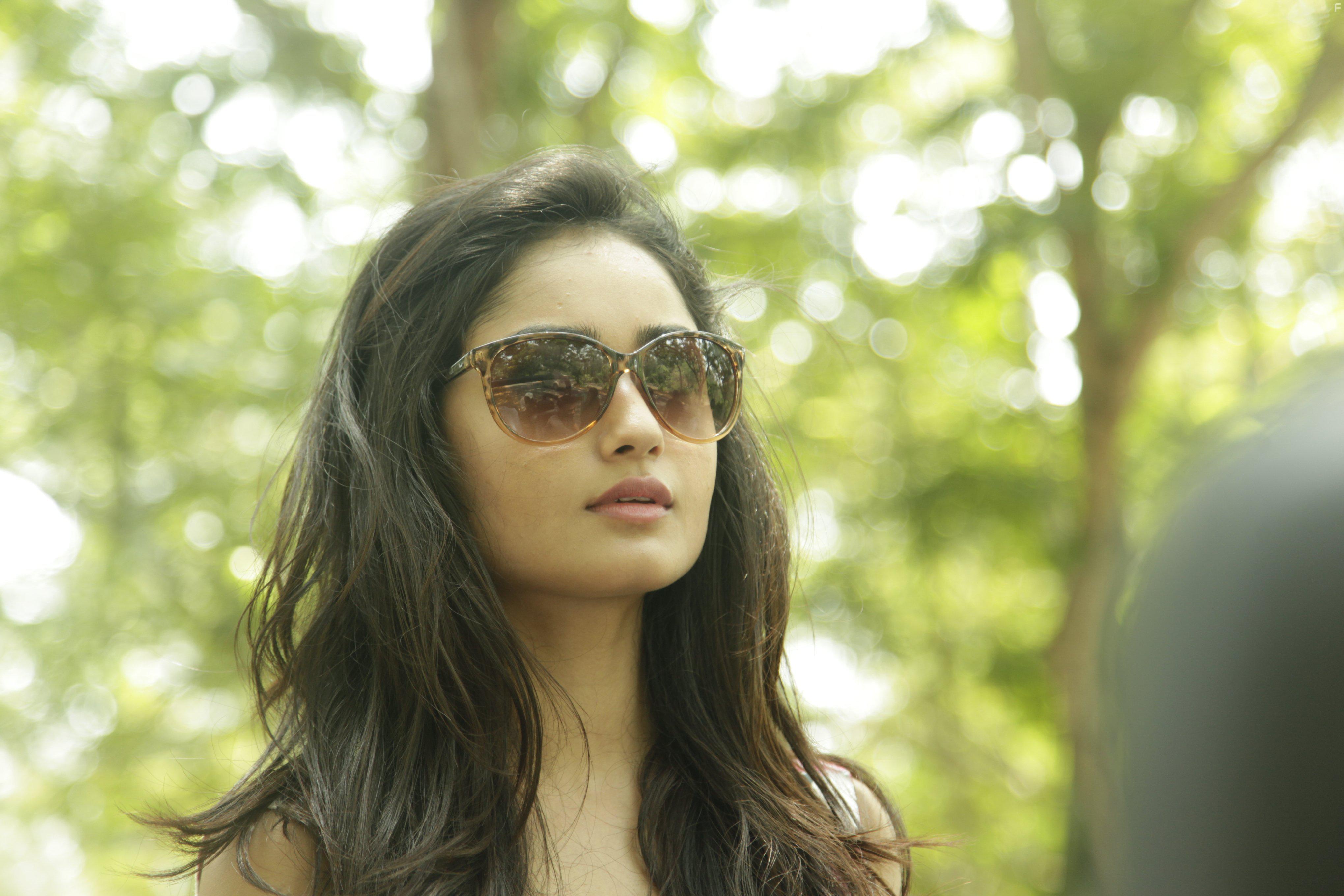 Tridha Choudhury in Khawto (2016)