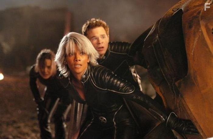 Halle Berry, Shawn Ashmore, and Ellen Page in Люди Икс: Последняя битва (2006)