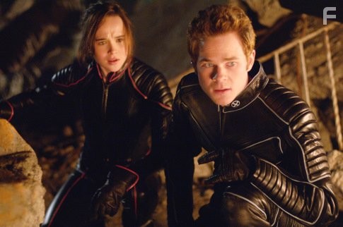 Shawn Ashmore and Ellen Page in Люди Икс: Последняя битва (2006)