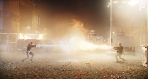 Shawn Ashmore and Aaron Stanford in Люди Икс: Последняя битва (2006)