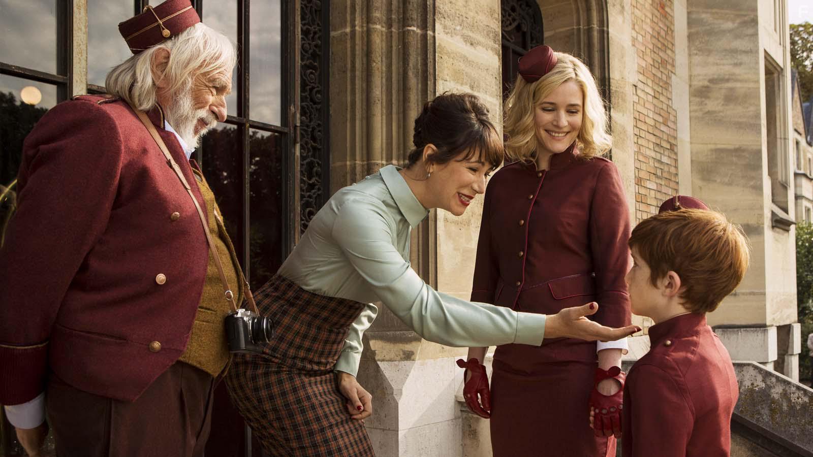 Pierre Richard, Natacha Rgnier, Virginie Hocq, and Sacha Pinault in Le petit Spirou (2017)