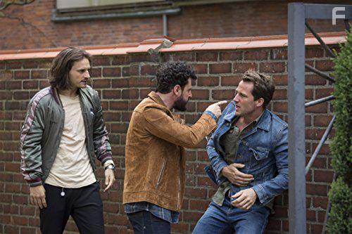 Manuel Cortez, Jaime Ferkic, and David Rott in Bad Cop: Kriminell gut (2017)