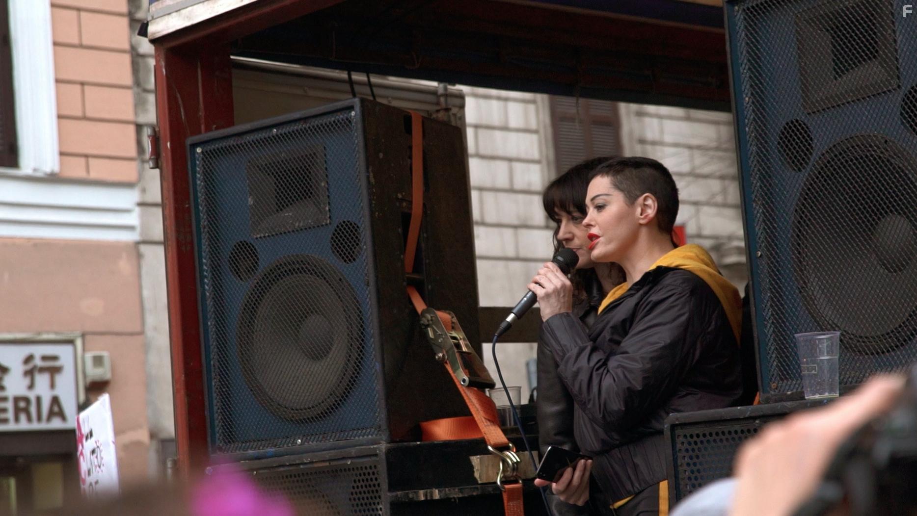 Rose McGowan and Asia Argento in Citizen Rose (2018)