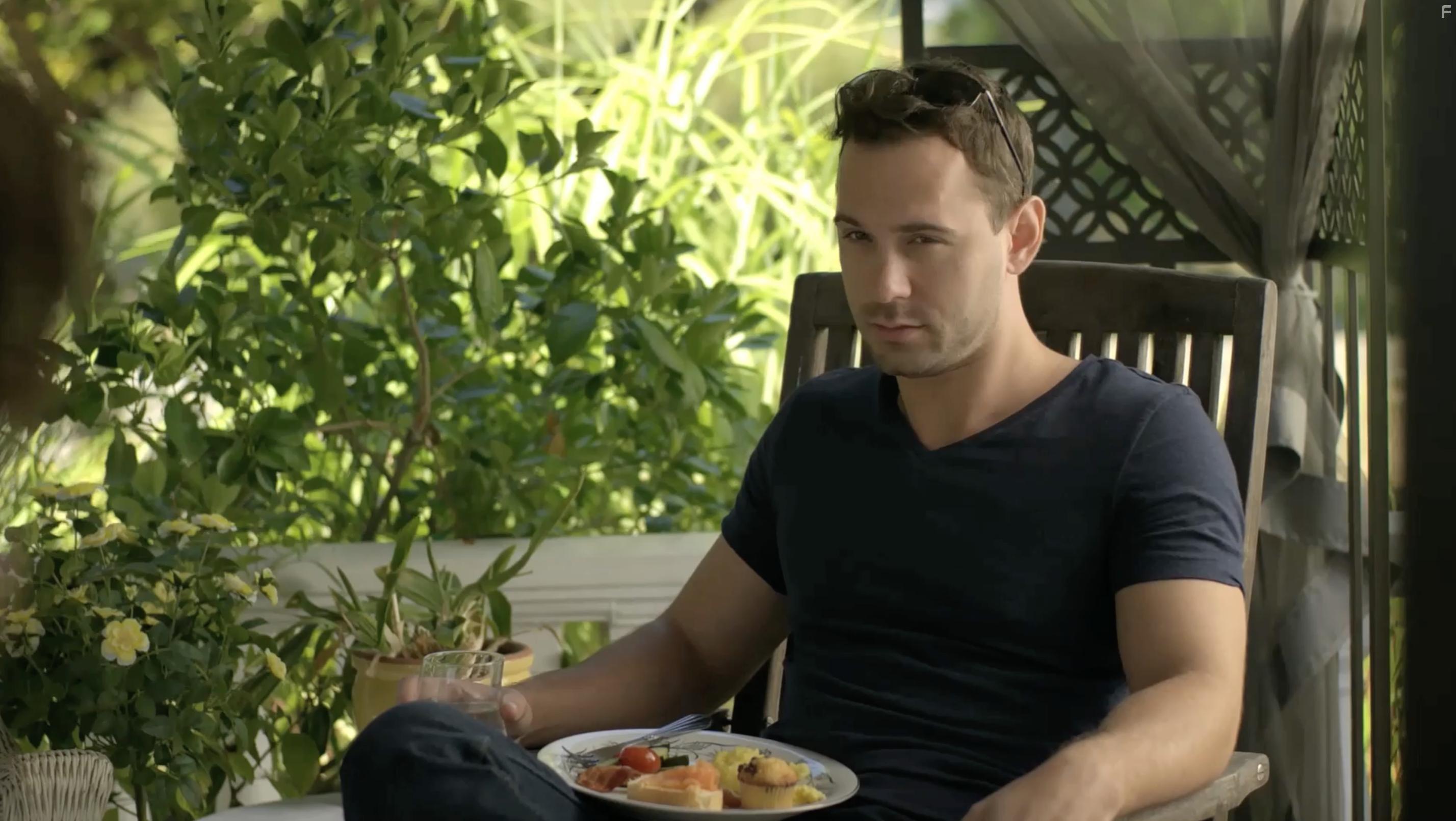 Johnathan Tchaikovsky in Keep the Change (2017)