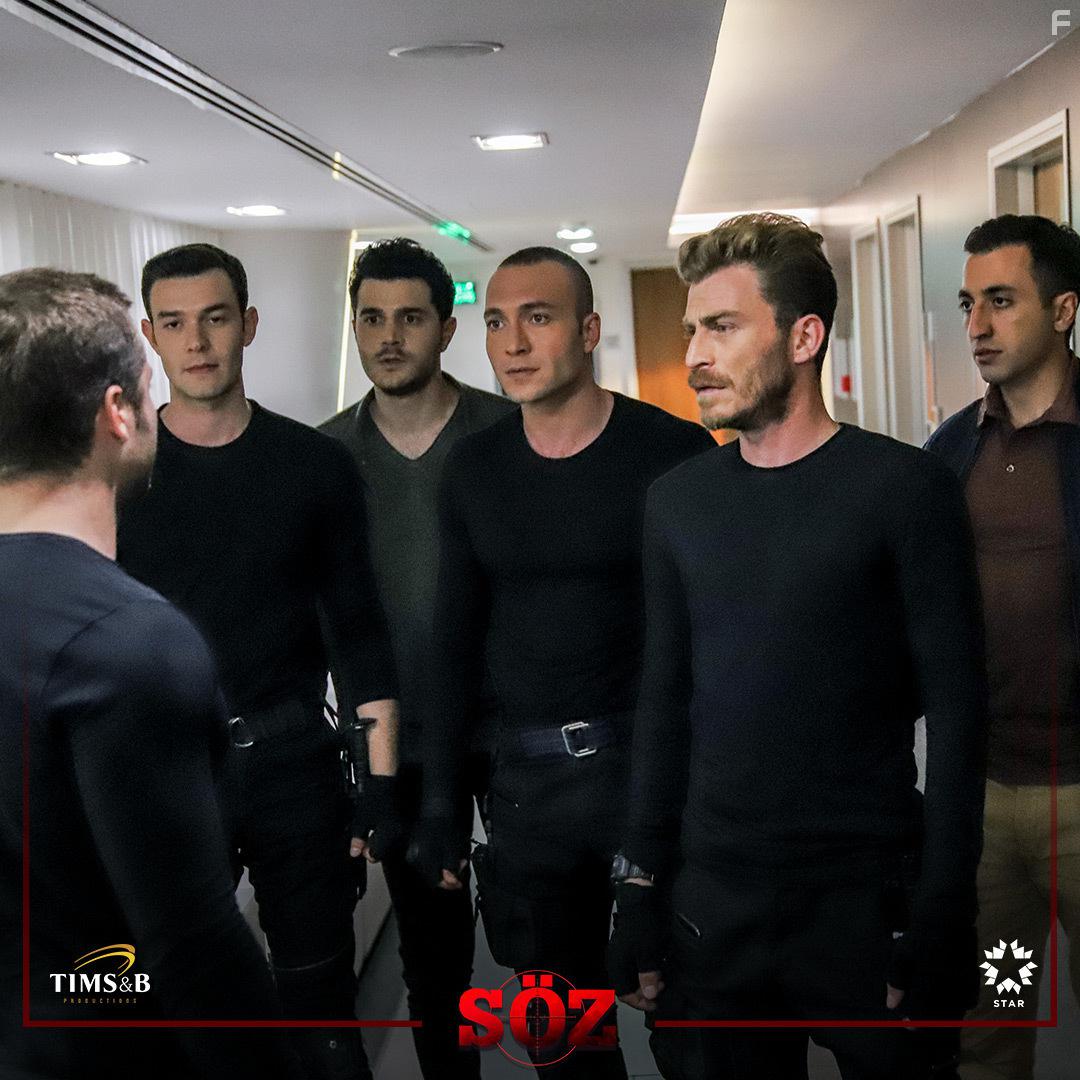 Dogukan Polat, Tolga Saritas, Eren Vurdem, Gorkem Sevindik, Burak Sevin, and Aytac Sasmaz in Sz (2017)