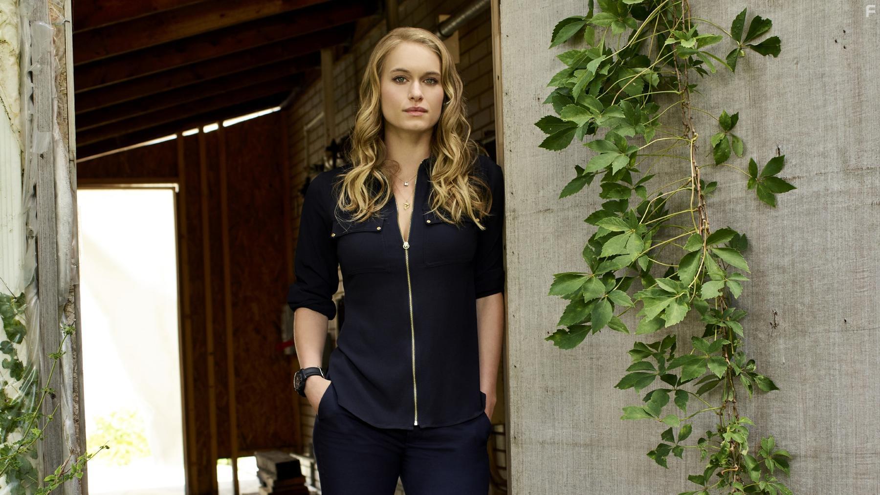 Leven Rambin in Gone (2017)