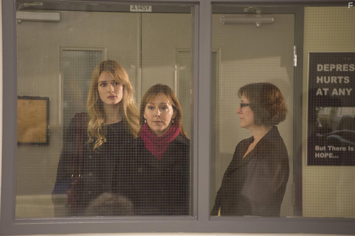 Tori Anderson, Cynthia Stevenson, and Julia A. Long in Killing Daddy (2014)