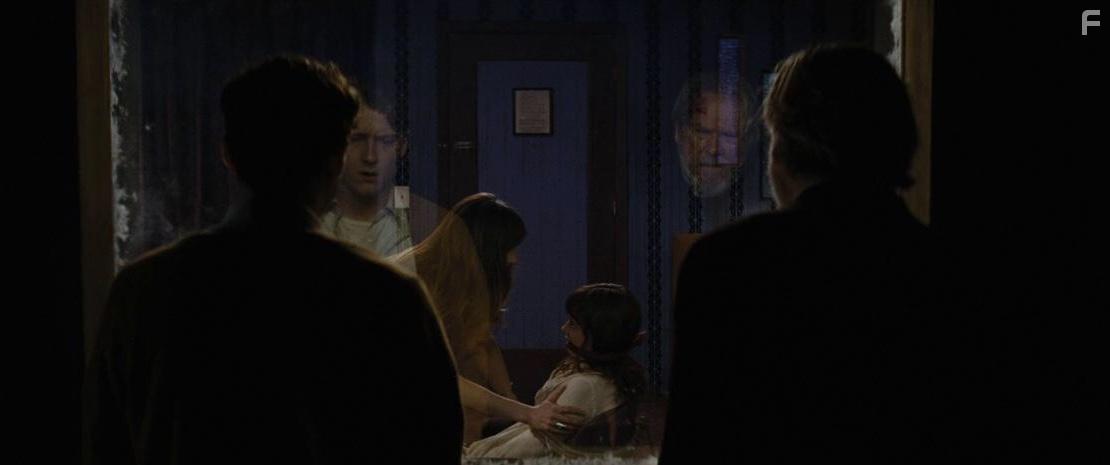 Jeff Bridges, Dakota Johnson, Lewis Pullman, and Cailee Spaeny in Bad Times at the El Royale (2018)