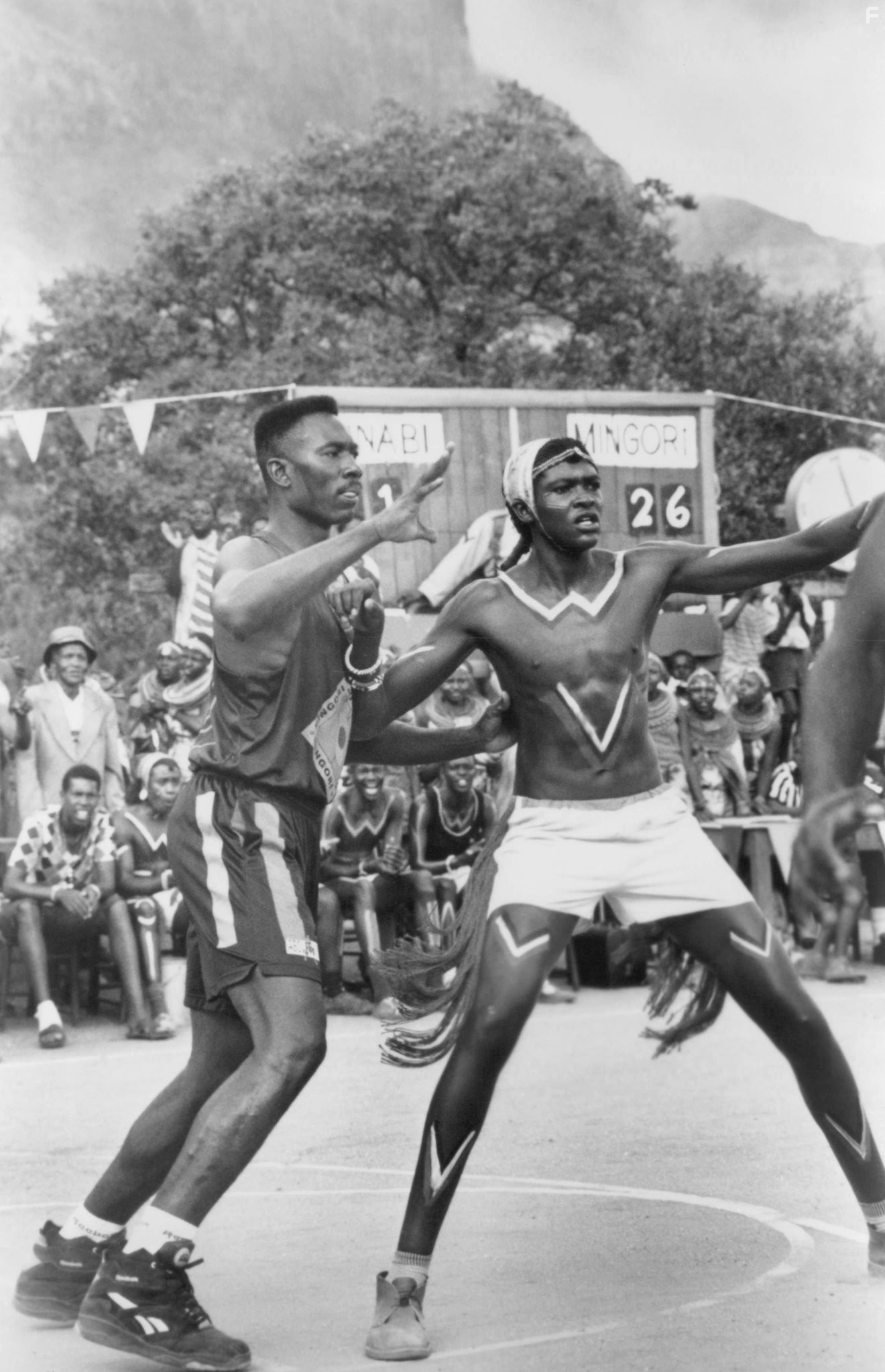 Charles Gitonga Maina in Непобедимый дикарь (1994)