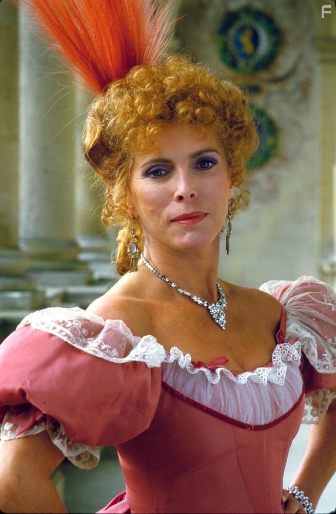 Billie Whitelaw in Camille (1984)