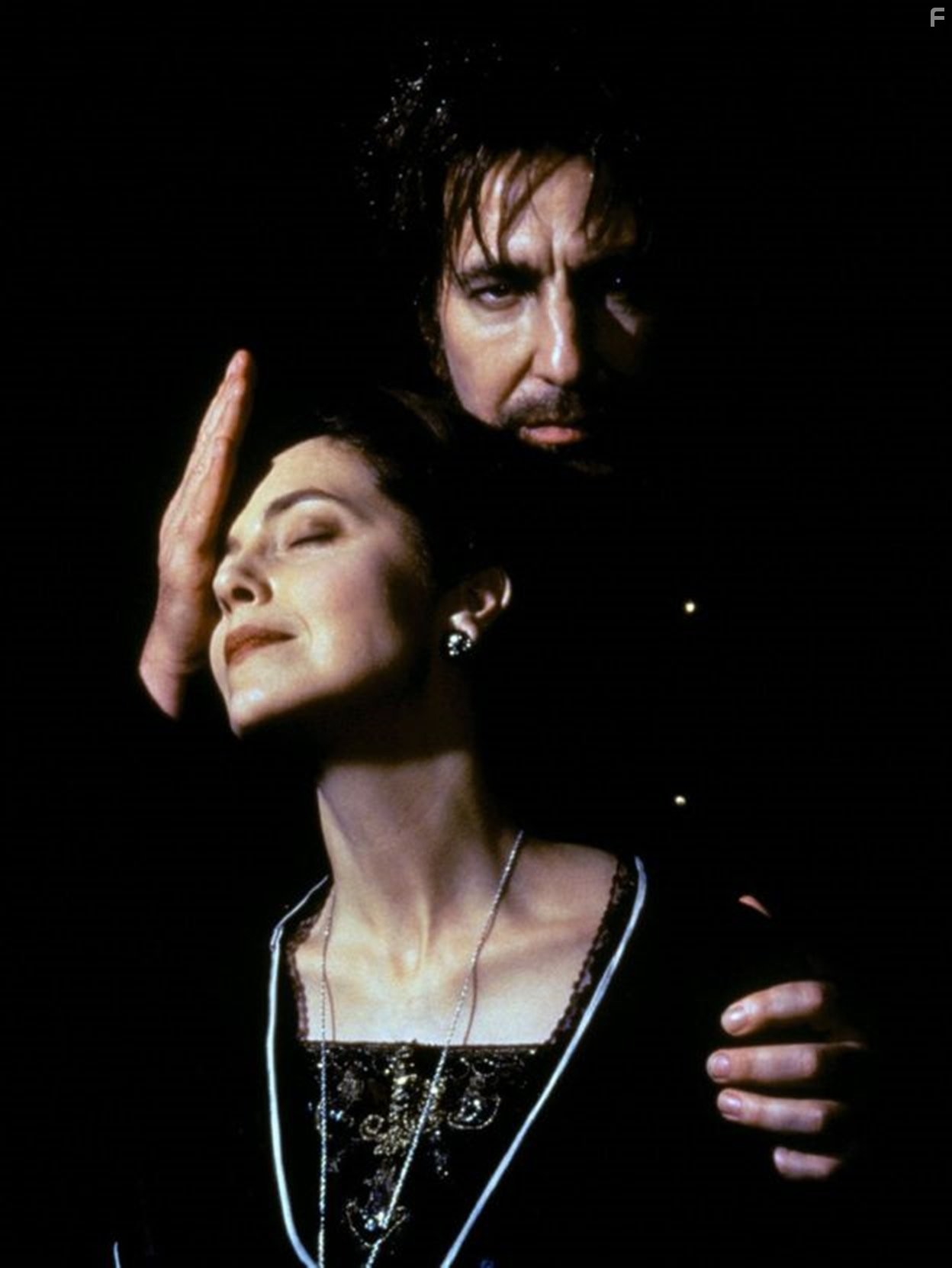 Alan Rickman and Greta Scacchi in Распутин (1996)