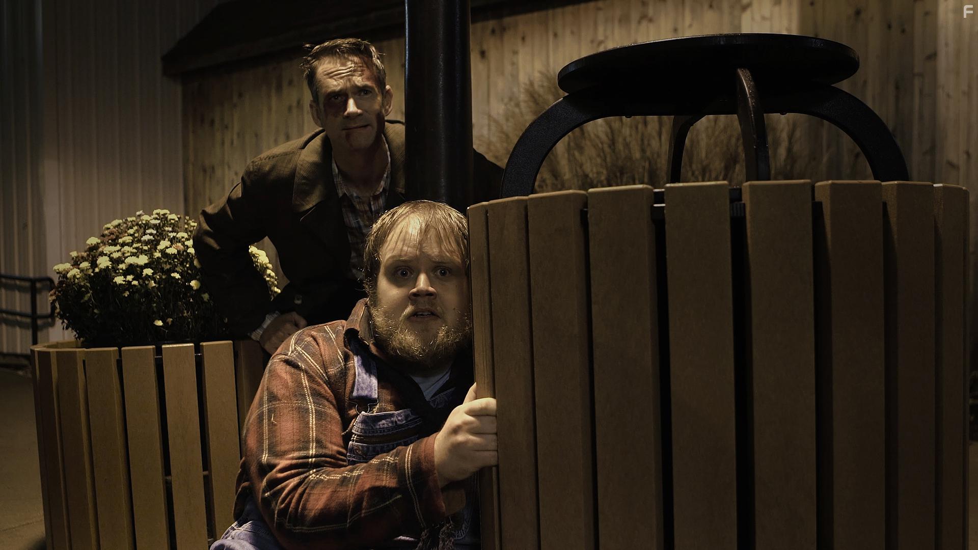 Jay J. Bidwell and Pete Houlihan in Return of the Scarecrow (2018)