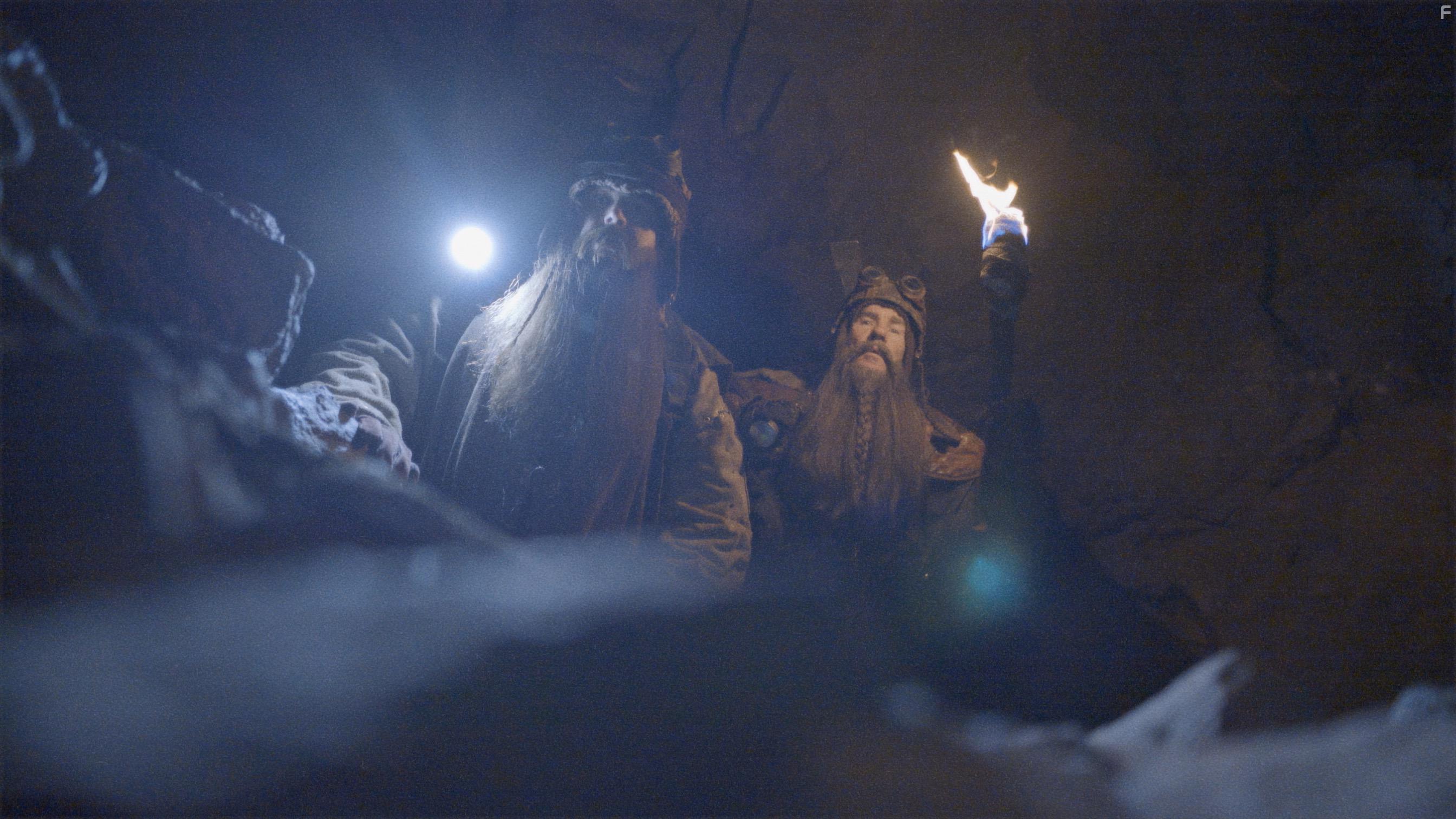 Robert Morgan and Brent Bateman in The Dwarves of Demrel (2018)