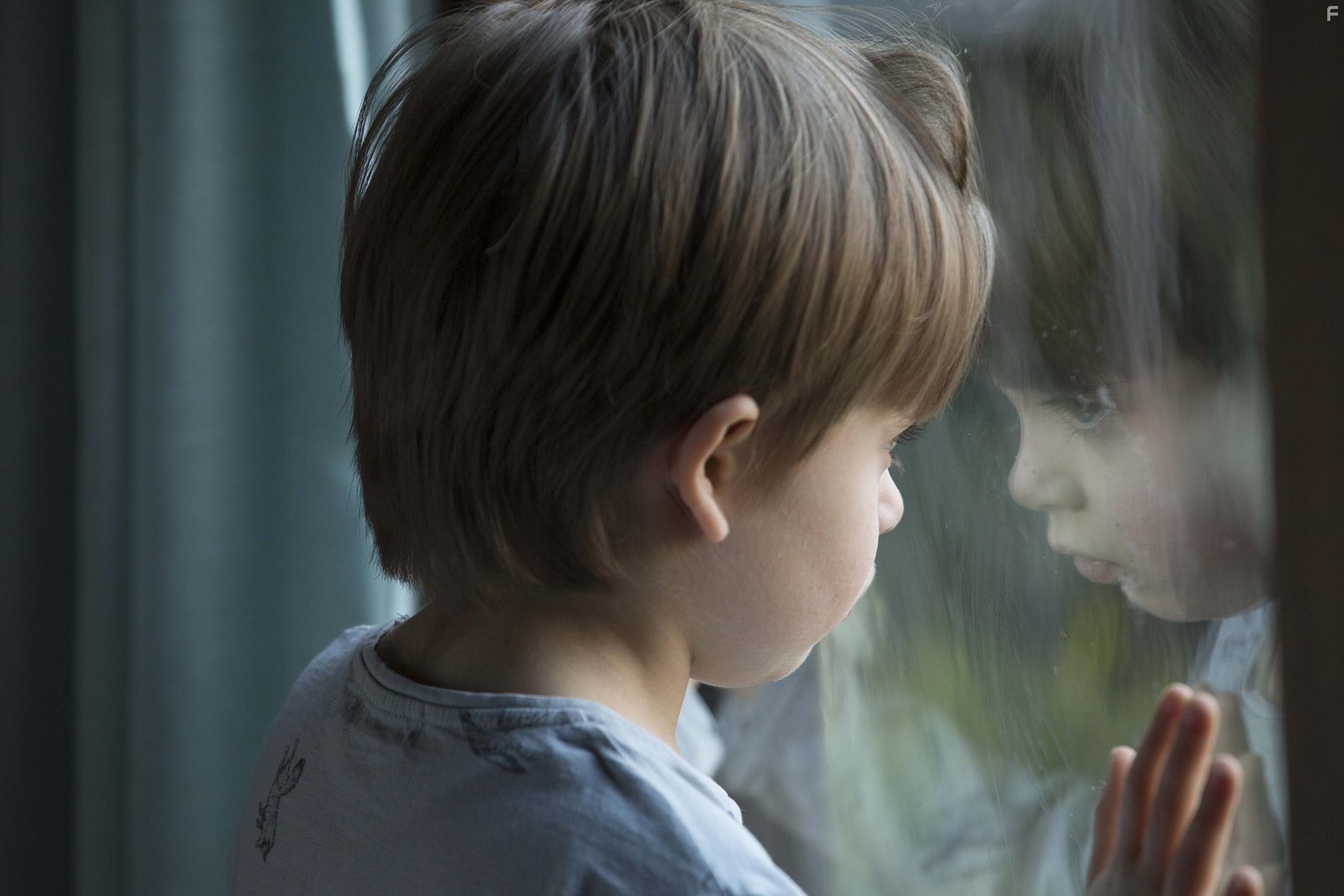 Sander Thomas in The Keeping Hours (2017)