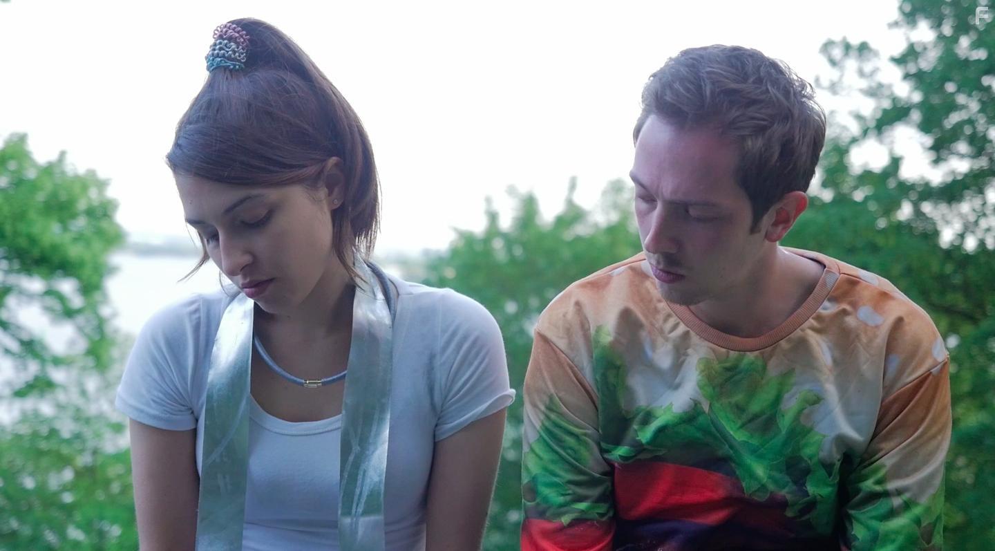 Nisan Arikan and Philip Spreen in Leon muss sterben (2017)