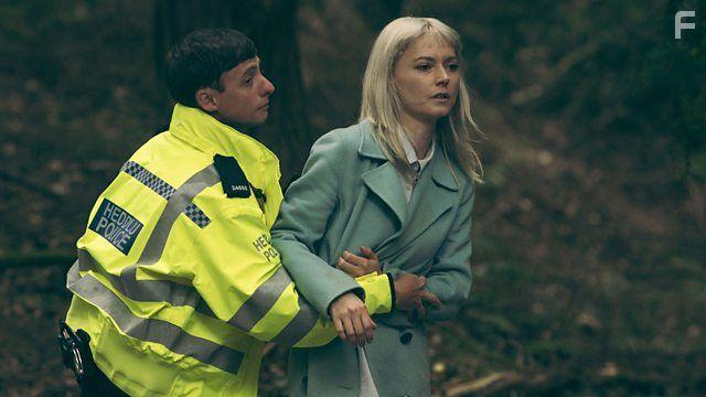 Dyfan Dwyfor and Lydia Wilson in Requiem (2018)