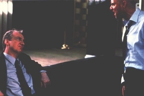 Malcolm McDowell and David Thewlis in Гангстер номер 1 (2000)