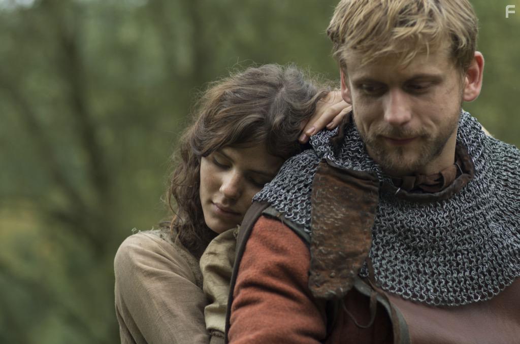 Steve Windolf and Ruby O. Fee in Das Geheimnis der Hebamme (2016)