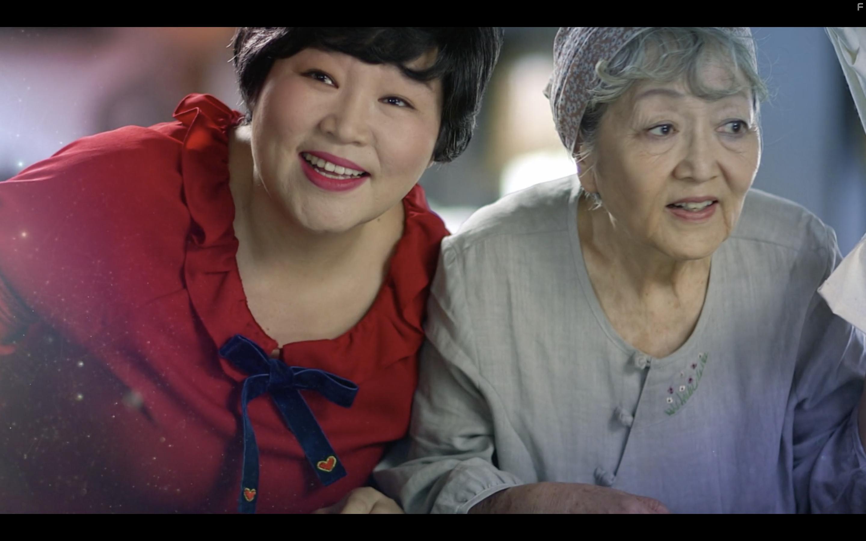 Yeong-ok Kim and Su-hee Go in Manyeoui Sarang (2018)