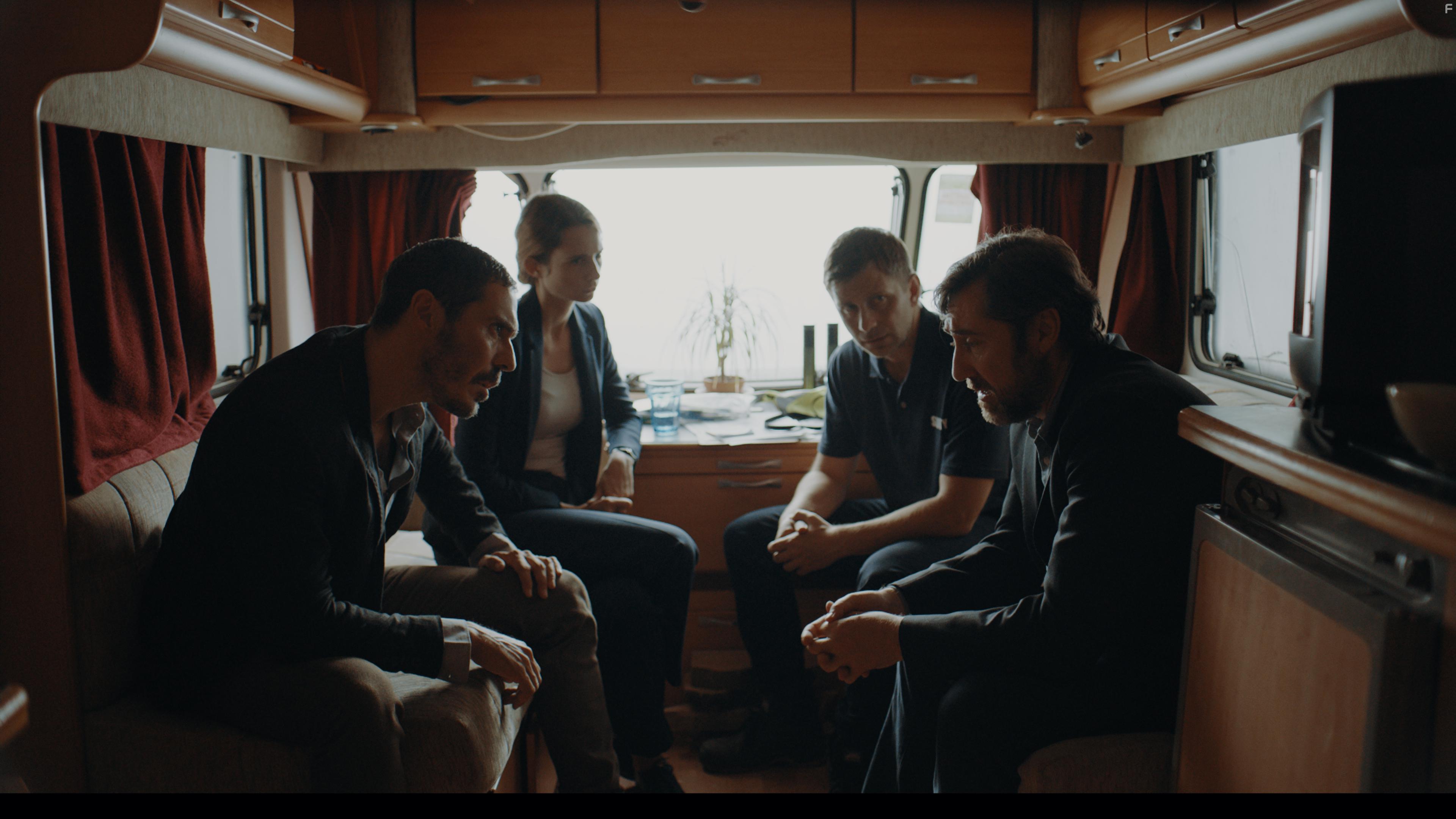 Andonis Anthony, Sarah Beck Mather, Johnny Vivash, and Dean Roberts in Charismata (2017)