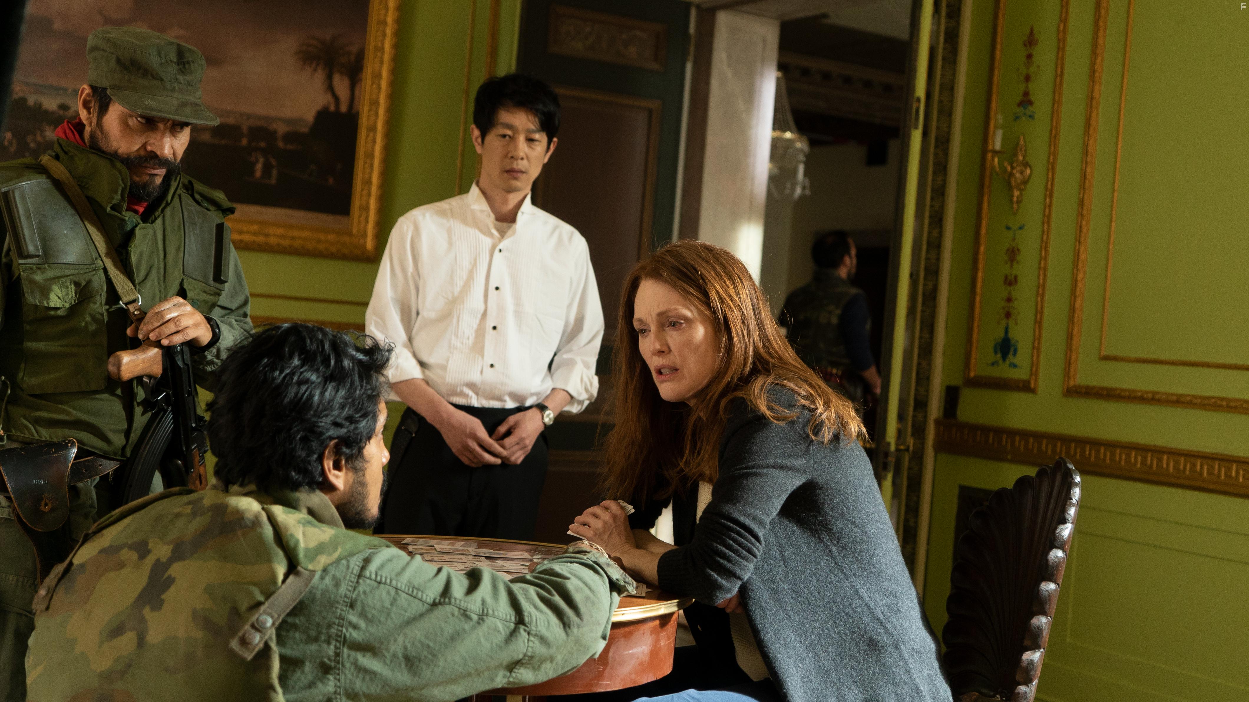 Julianne Moore and Ryo Kase in Bel Canto (2018)