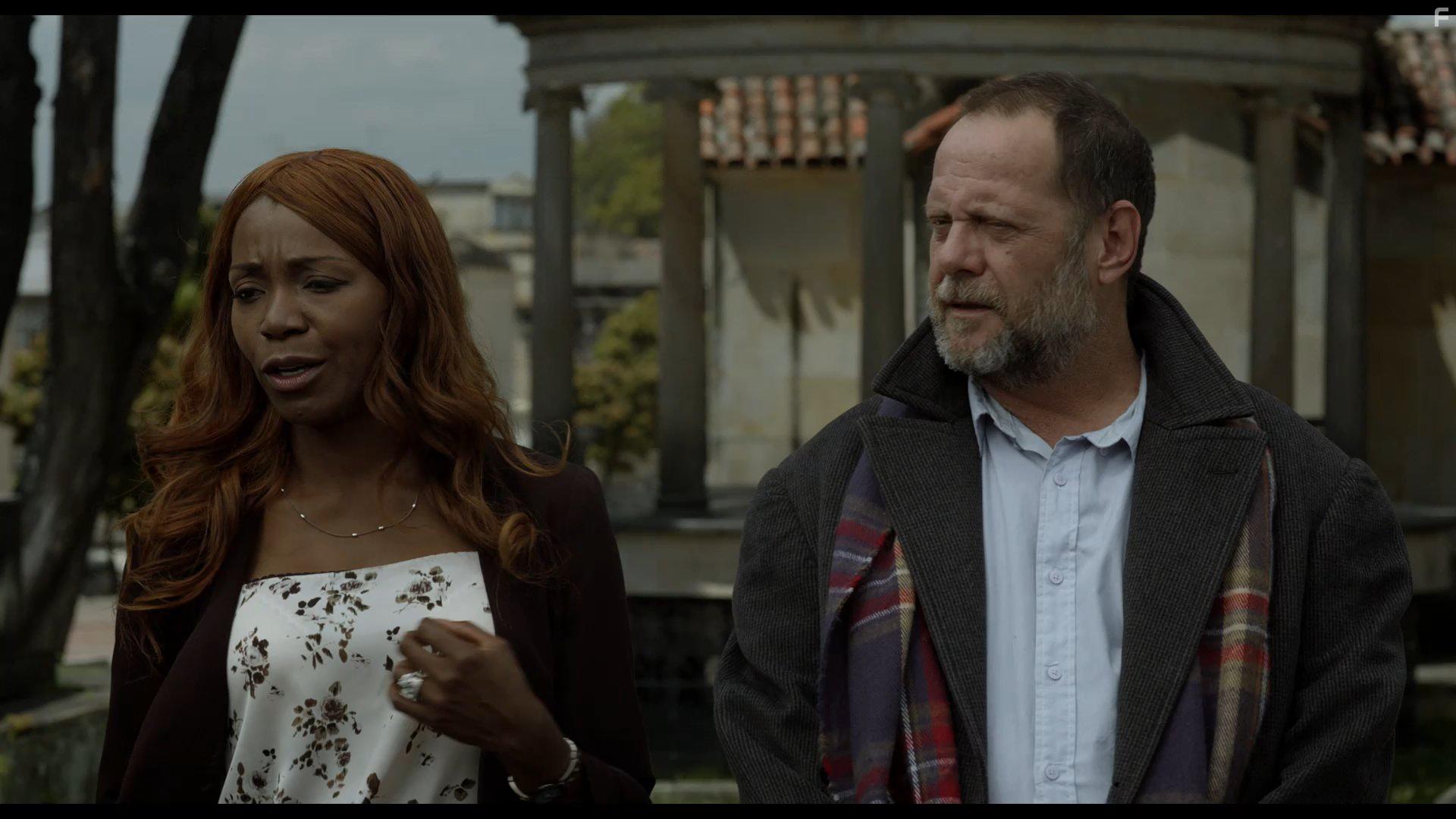 Luis Luque and Mara Nela Sinisterra in Tiempo muerto (2016)