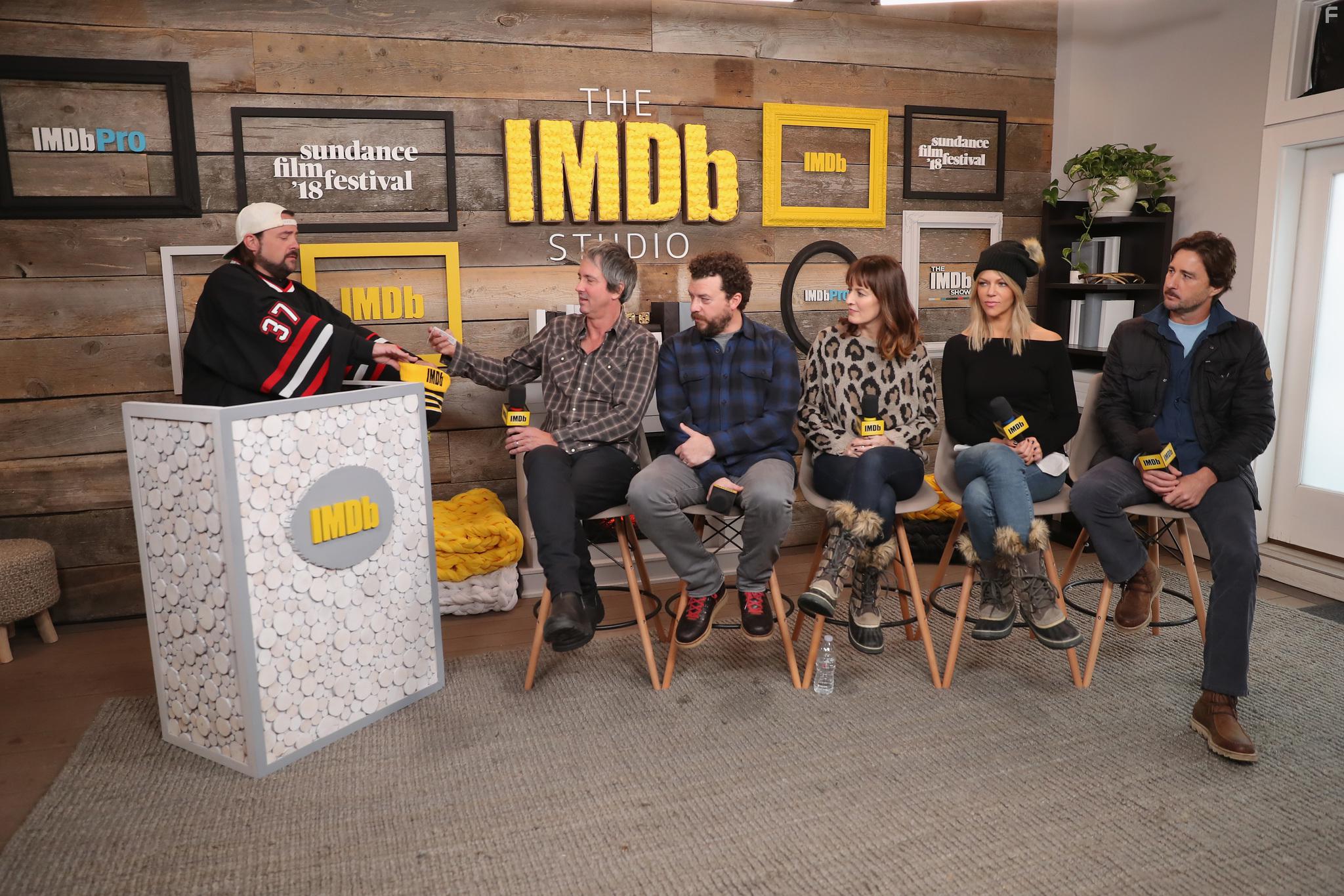 Kevin Smith, Luke Wilson, Kaitlin Olson, Jonathan Watson, Danny McBride, and Rosemarie DeWitt at an event for Arizona (2018)