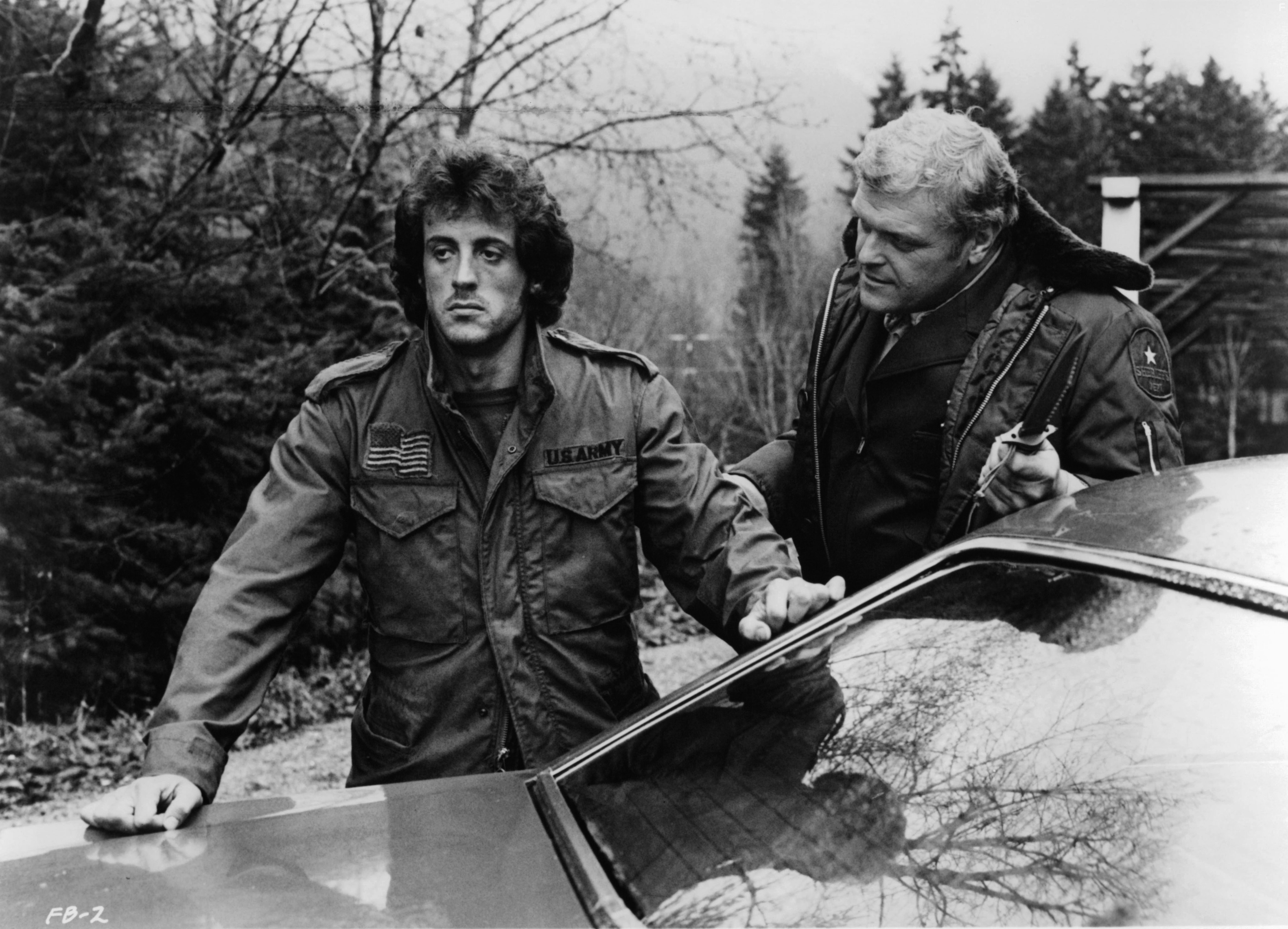 Sylvester Stallone and Brian Dennehy in Первая кровь (1982)