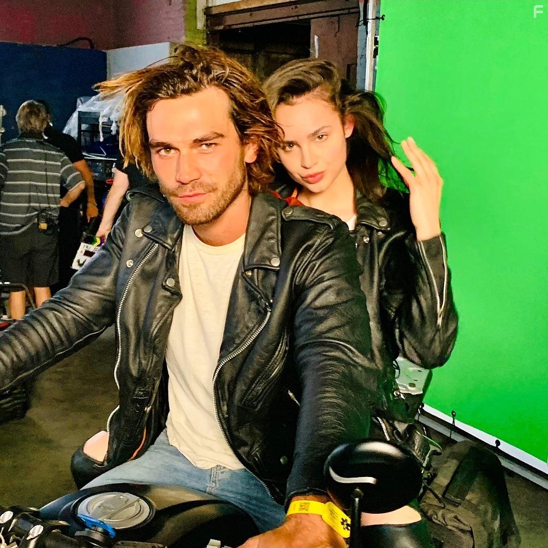 K.J. Apa and Sofia Carson in Songbird (2020)